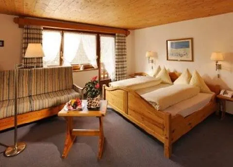 Steinbock Hotell 3*